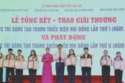 Gia Lai: Nhiều sáng kiến của học sinh ứng dụng AI vào y tế, phòng chống thiên tai