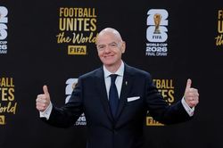 Chủ tịch FIFA đến Mỹ Đình xem tuyển Việt Nam đấu Thái Lan