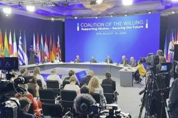 Tổng thống Ukraine 'than thở' với các đồng minh việc cần rất nhiều tiền, bắt tay Anh tìm đường tạo ra lực lượng vũ trang mới ứng dụng AI