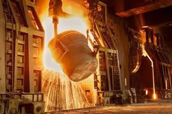 Quặng sắt, thép và đồng đồng loạt giảm giá
