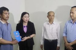 Lãnh đạo tỉnh Ninh Bình thăm hỏi gia đình 2 nạn nhân bị sét đánh