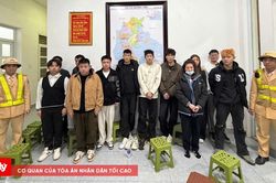 Ham tiền công cao, tài xế chở 12 người nhập cảnh trái phép