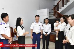 Bàn giao nhà tình nghĩa cho quân nhân khó khăn