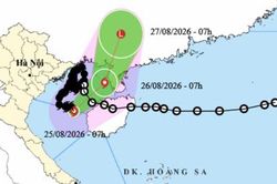 Bão số 4 Narra đang di chuyển ra phía ngoài, tiếp tục xoay hướng