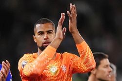 CĐV Chelsea nổi giận đòi bán ngay cầu thủ này