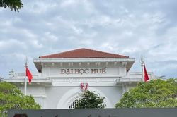 Đại học Huế lý giải nhiều thí sinh trúng tuyển đi nhập học lại thành rớt