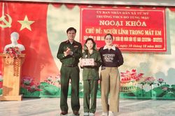 Từ quân nhân đến nhà giáo, phó hiệu trưởng chia sẻ lý do trở lại làm giáo viên