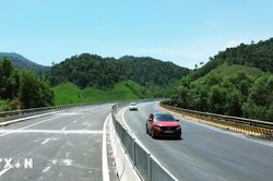 Dự án mở rộng cao tốc La Sơn-Hòa Liên tăng tốc về đích đúng hạn