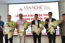 TP Hồ Chí Minh: Trao giải cuộc thi ký và phát động sân chơi thơ văn trẻ