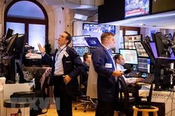 Chỉ số S&P 500 và Nasdaq đồng loạt giảm điểm do sức ép từ cổ phiếu công nghệ