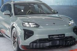 Porsche Cayenne điện có giá từ 4,5 tỷ đồng