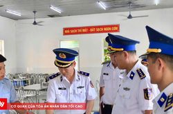 Xây dựng chính quy, quản lý kỷ luật từ những việc cụ thể