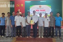 Ra mắt Câu lạc bộ Nông dân sản xuất, kinh doanh giỏi xã Hồ Vương