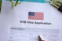 Mỹ áp mức phí hơn 100.000 USD cho thị thực H-1B