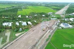 Thống nhất chủ trương nghiên cứu mở rộng Dự án Đầu tư xây dựng đường cao tốc Mỹ An - Cao Lãnh