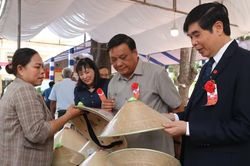 Đầu tư 37,6 tỷ đồng bảo tồn và phát huy giá trị di sản “Nghề chằm nón ngựa Phú Gia”