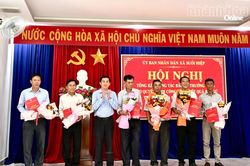 Xã Suối Hiệp trao quyết định công nhận 12 trưởng thôn nhiệm kỳ 2026 - 2031