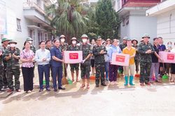 Qu&acirc;n khu 1 kiểm tra c&ocirc;ng t&aacute;c khắc phục hậu quả sau b&atilde;o tại Lạng Sơn