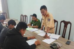 Xử lý nhóm thanh niên 'bốc đầu' xe rồi đăng TikTok