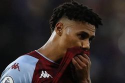Ollie Watkins xin lỗi toàn đội Aston Villa sau lùm xùm đòi sang Al Hilal giá 45 triệu bảng