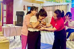 Tập huấn truyền thông nước sạch, vệ sinh và sơ cấp cứu ban đầu