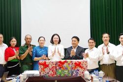 Sở Văn hóa, Thể thao và Du lịch tỉnh Sơn La làm việc với Đoàn công tác Sở Văn hóa và Du lịch tỉnh Hủa Phăn, Lào