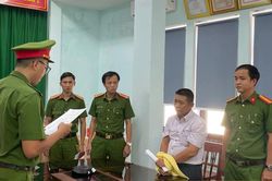 Quảng Ngãi: Bắt tạm giam giám đốc lập hồ sơ khống, chiếm đoạt hàng tỷ đồng của ngân hàng