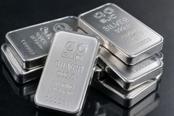 Ng&agrave;y 25/8: Gi&aacute; bạc trong nước giảm nhẹ, gi&aacute; bạc thế giới vượt 69 USD/ounce