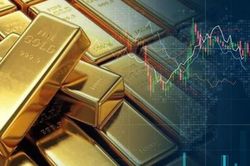 Giá vàng thế giới tiếp đà tăng, tiến sát 4.700 USD/oz