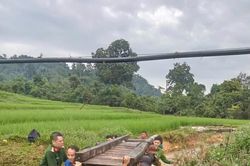 Công an Tuyên Quang hỗ trợ người dân khắc phục hậu quả thiên tai
