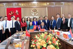 Nhiều tiềm năng hợp tác phường Đông Ngạc và huyện Saythany
