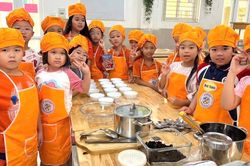 Sau s&aacute;p nhập, trường học H&agrave; Nội giải b&agrave;i to&aacute;n b&aacute;n tr&uacute; thế n&agrave;o?