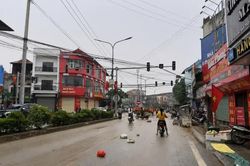Quốc lộ 4A qua xã Thất Khê (Lạng Sơn) thông tuyến, các phương tiện đến Cao Bằng lưu thông trở lại