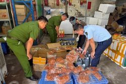 H&agrave; Nội siết chặt kiểm so&aacute;t h&agrave;ng giả m&ugrave;a Trung thu