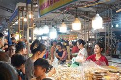 Sôi động không gian giao thương, văn hóa tại Công viên Gia Lâm