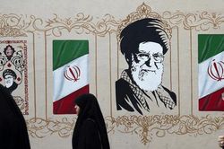 Iran cảnh báo trả đũa sau loạt trừng phạt mới của Mỹ