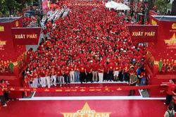 Đi bộ 'C&ugrave;ng Việt Nam tiến bước 2026' hướng tới Kỷ lục Guiness thế giới
