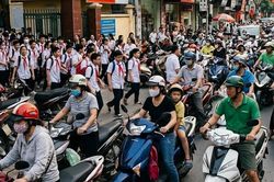 Siết chặt an toàn trường học, hạn chế xe cơ giới vào sân giờ cao điểm