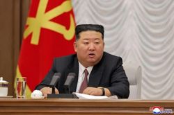 &Ocirc;ng Kim Jong-un chủ tr&igrave; cuộc họp quan trọng, kh&ocirc;ng đề cập đề nghị đối thoại của Tổng thống Trump