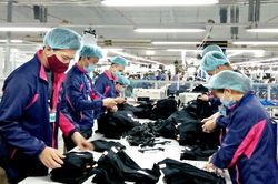 Tăng lương tối thiểu vùng năm 2027: Cân bằng lợi ích người lao động và doanh nghiệp
