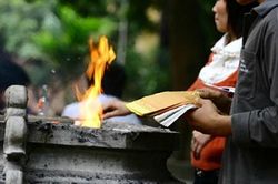 Văn khấn cúng rằm tháng bảy