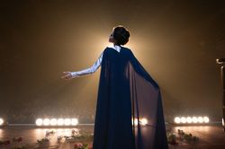 Bí quyết ngủ ngon của nữ ca sĩ opera