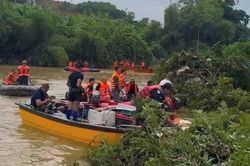 Tìm thấy 2 nạn nhân trong vụ lật thuyền ở Thái Nguyên