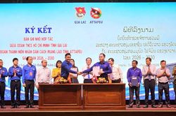 Thắt chặt t&igrave;nh đo&agrave;n kết thanh ni&ecirc;n Việt Nam - L&agrave;o - Campuchia
