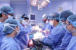 72 giờ - 2 lần ghép tim cho một bệnh nhân