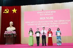Ninh B&igrave;nh tổng kết v&agrave; trao giải Cuộc thi ch&iacute;nh luận về bảo vệ nền tảng tư tưởng của Đảng