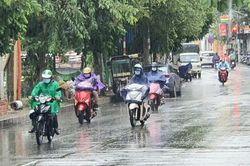 Thời tiết hôm nay (26-8): Áp thấp nhiệt đới trên Biển Đông (suy yếu từ bão số 4)