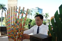 Lãnh đạo thành phố Đà Nẵng dâng hương tưởng niệm các Anh hùng liệt sĩ