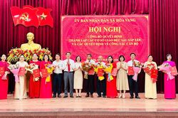 X&atilde; H&ograve;a Vang c&ocirc;ng bố quyết định th&agrave;nh lập, bổ nhiệm l&atilde;nh đạo 3 trường mới