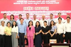 Lồng gh&eacute;p nghị quyết v&agrave;o sinh hoạt chi bộ, gắn với nhiệm vụ cụ thể